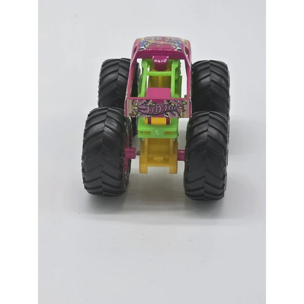Hot Wheels Torque Terror Monster Truck  1:24 Scale Diecast